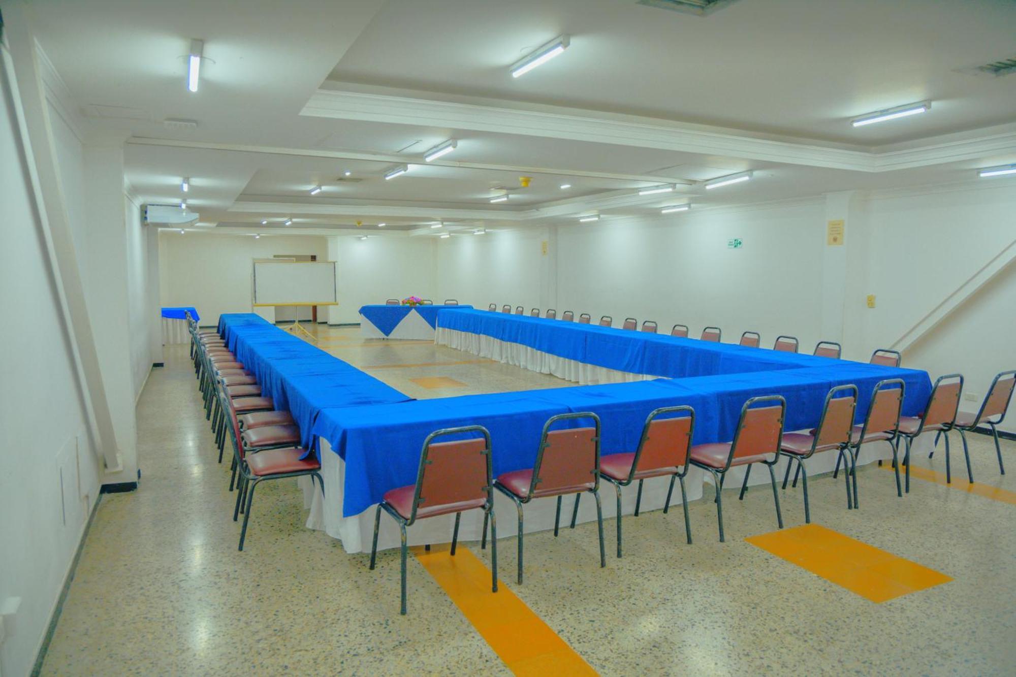 Tama Hotel Granada Real Cali Εξωτερικό φωτογραφία