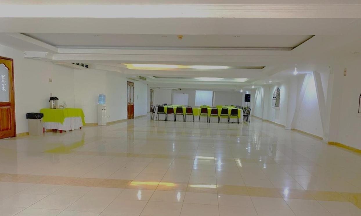 Tama Hotel Granada Real Cali Εξωτερικό φωτογραφία
