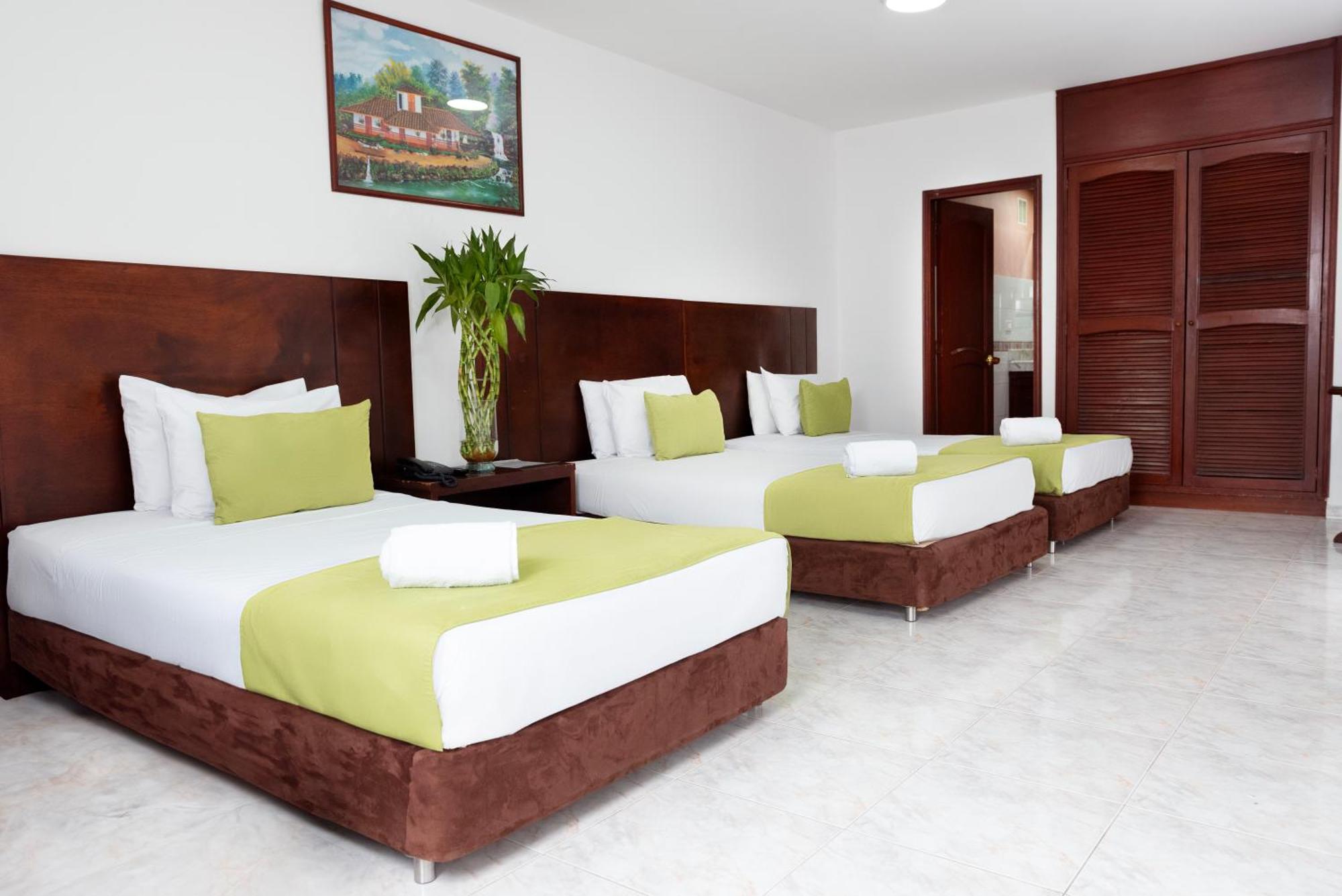 Tama Hotel Granada Real Cali Εξωτερικό φωτογραφία